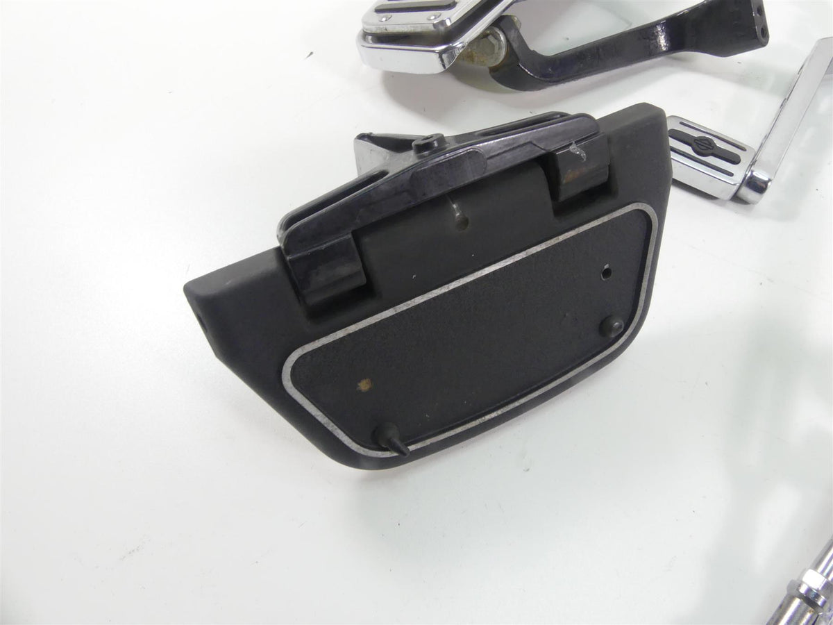 1995 Harley Touring FLHTCU Electra Glide Floor Foot Board Set + Pedals 50621-79A {{ shop.shopifyCountryName }} - Mototech271