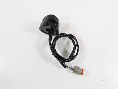 2006 Harley Sportster XL883 Low Left Hand Control Switch 71682-06A 71685-06A {{ shop.shopifyCountryName }} - Mototech271