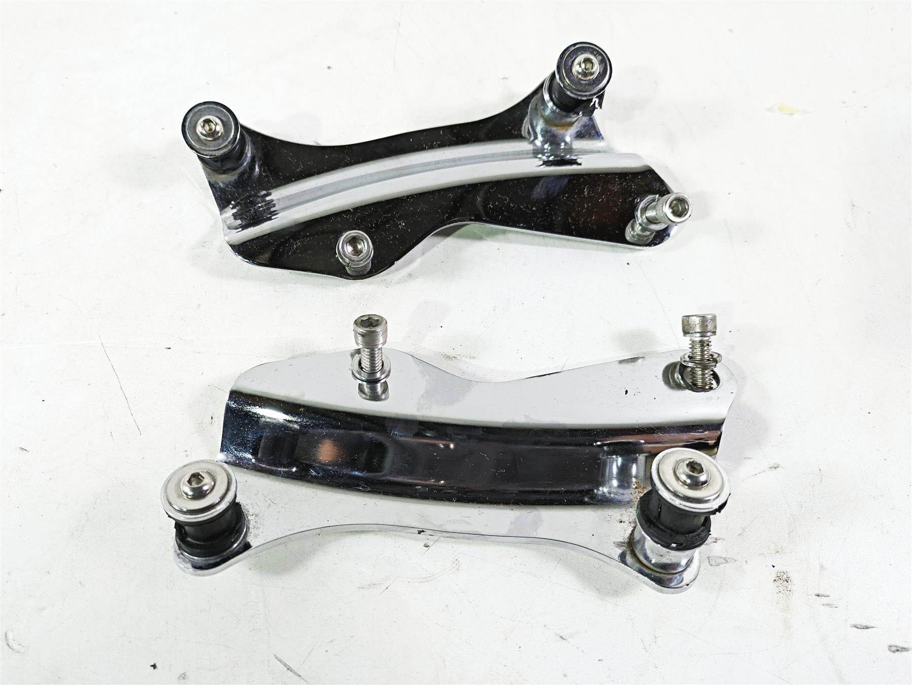 2017 Harley Touring FLTRXS Road Glide Rear Luggage Rack Quick Release 52300353 | Mototech271