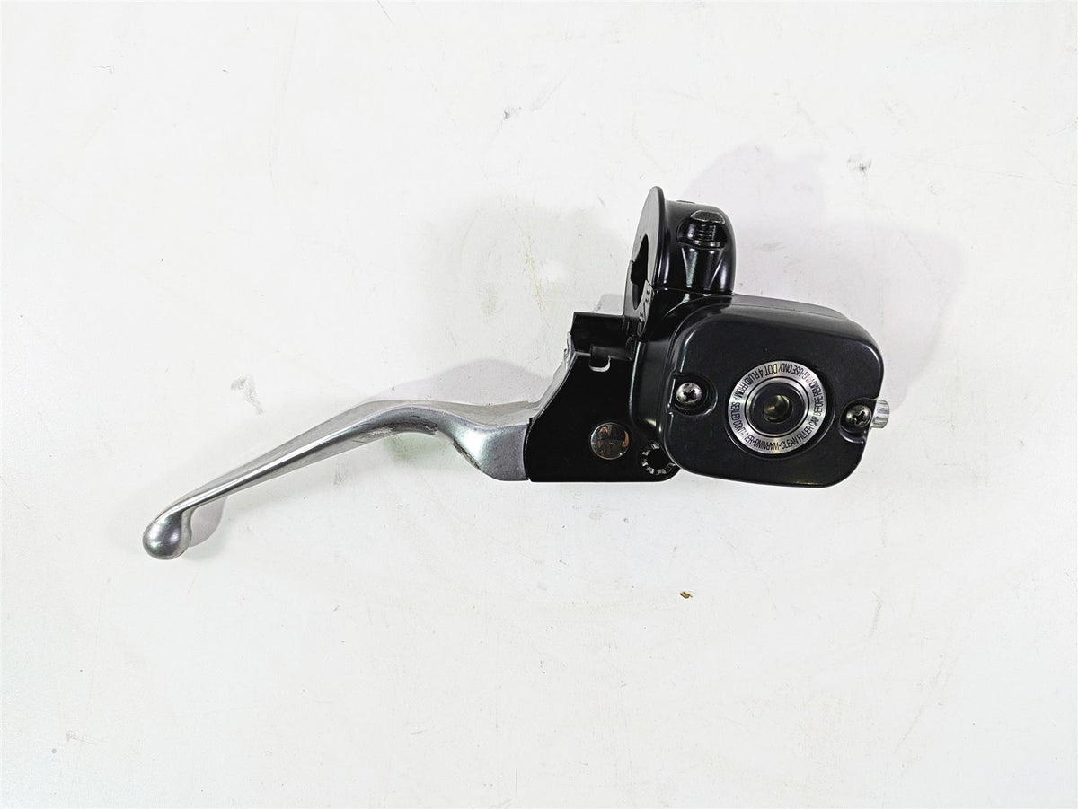 2016 Harley FXDL Dyna Low Rider Front Brake Master Cylinder 11/16" 45170-08F {{ shop.shopifyCountryName }} - Mototech271