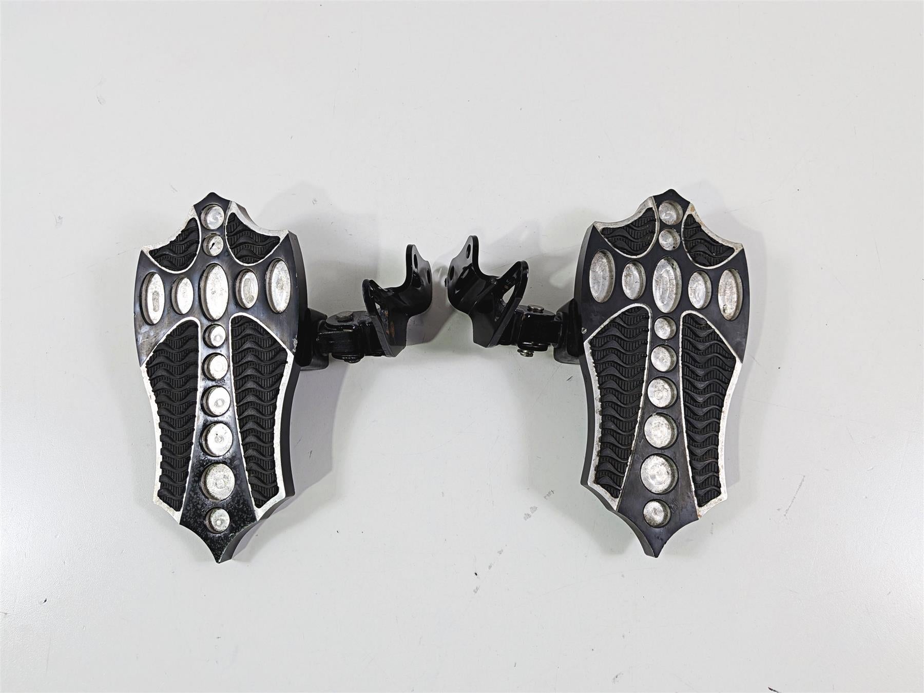2014 Suzuki M109R VZR1800 Boulevard Rear Passenger Floor Boards 43700-48G00 {{ shop.shopifyCountryName }} - Mototech271