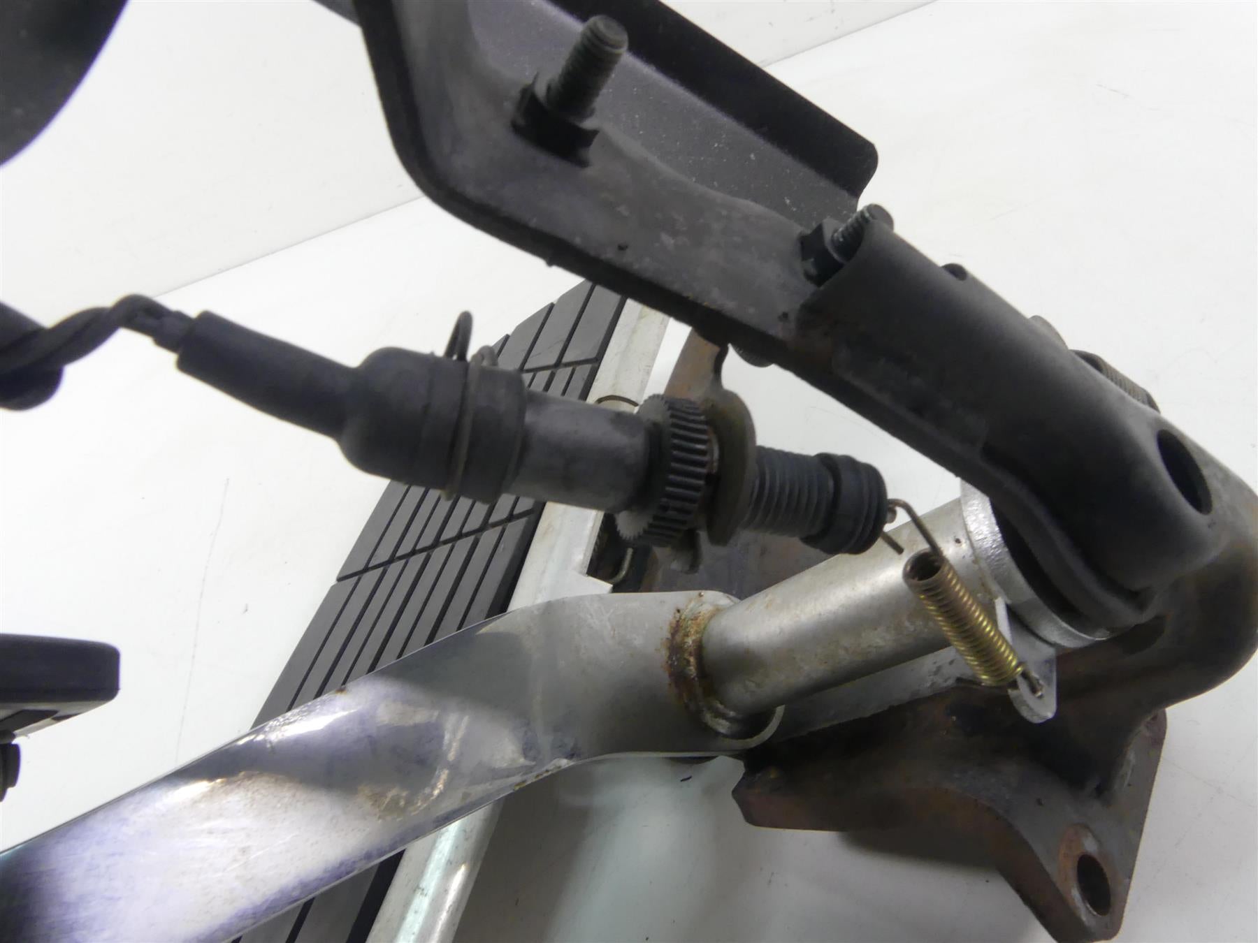 2003 Honda VTX1300 S Right Front Floor Board & Brake Pedal 50615-MEA-670 {{ shop.shopifyCountryName }} - Mototech271