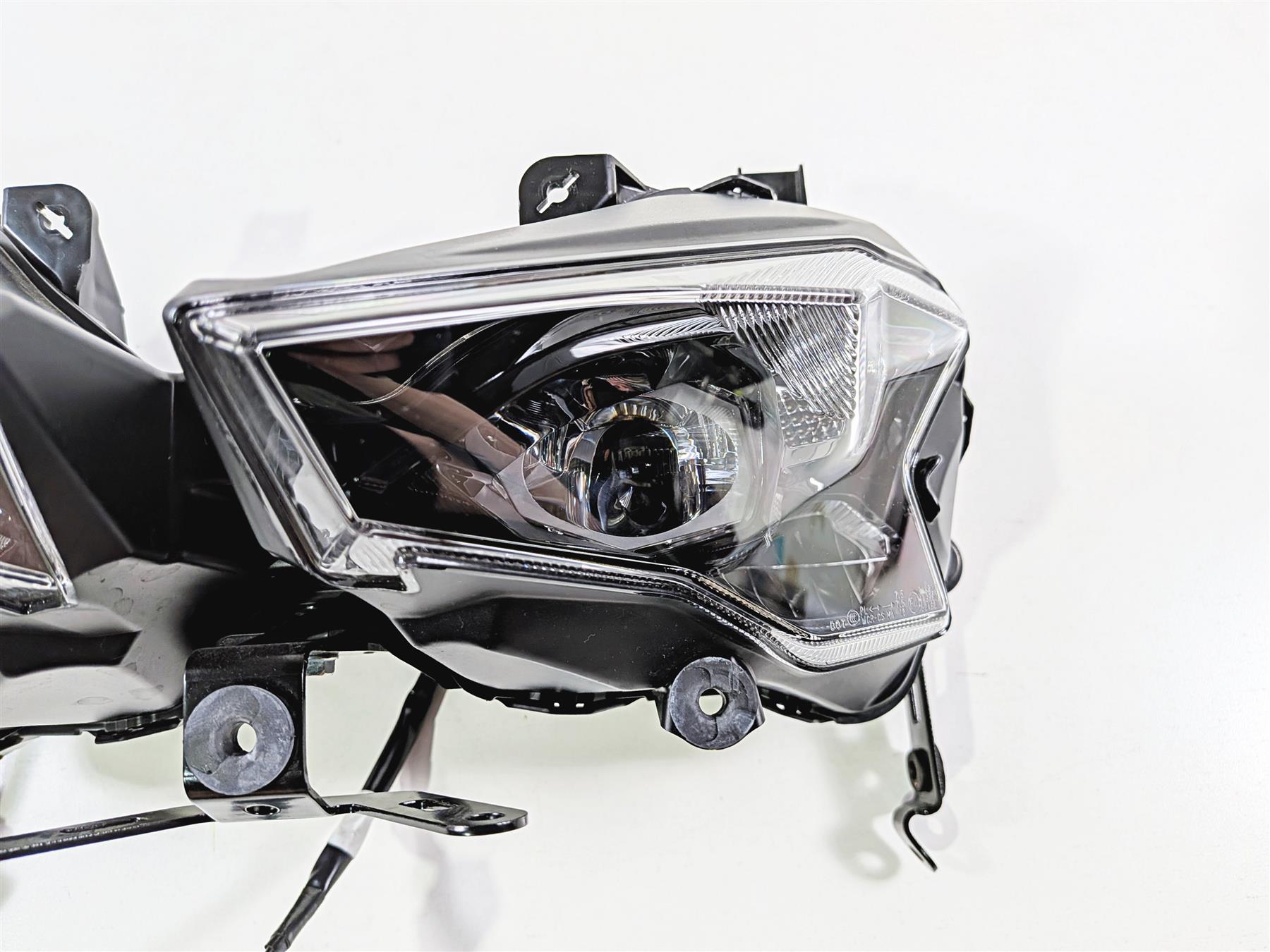 2024 Kawasaki EX500 Ninja 40th An. Front Headlight Head Light Lamp 23004-0461 {{ shop.shopifyCountryName }} - Mototech271