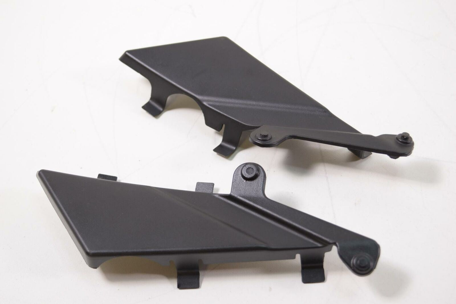 2008 Aprilia RSV2 RSV1000 R Frame In Fill Filler Plastic Covers Fairing 109885 {{ shop.shopifyCountryName }} - Mototech271
