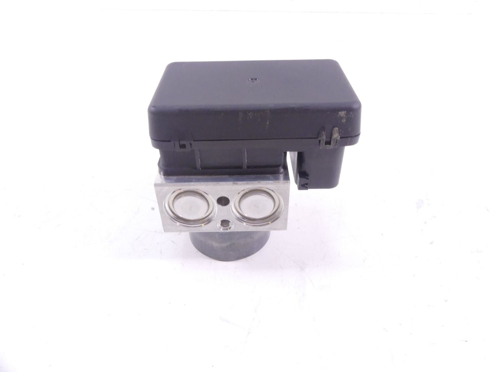 2016 Ducati Hypermotard 939SP Abs Brake Pump Module 54240332B {{ shop.shopifyCountryName }} - Mototech271