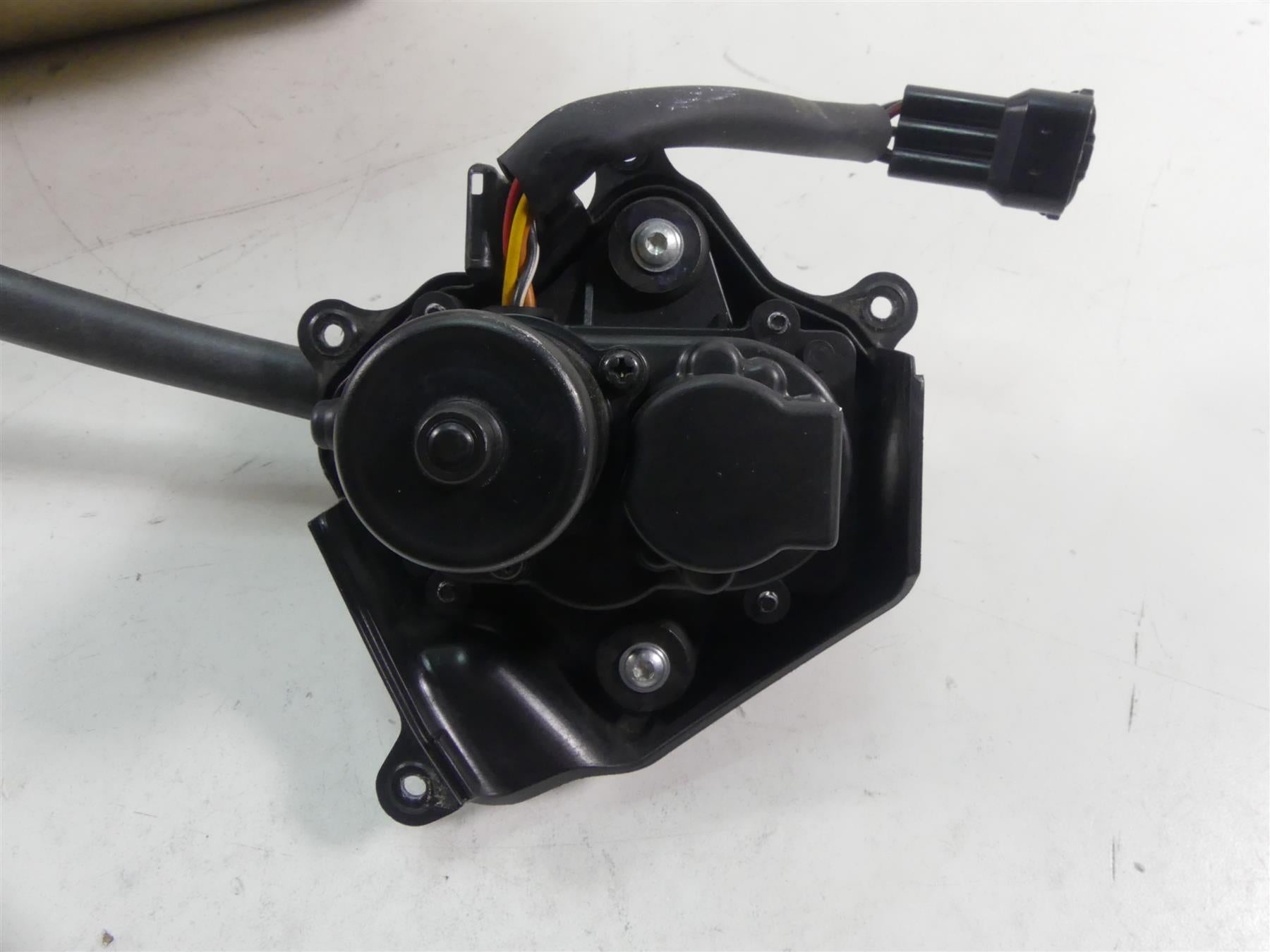 2020 Ducati Panigale V2 Oem Stock Exhaust Pipe Muffler & Servo Motor 57312393AA {{ shop.shopifyCountryName }} - Mototech271