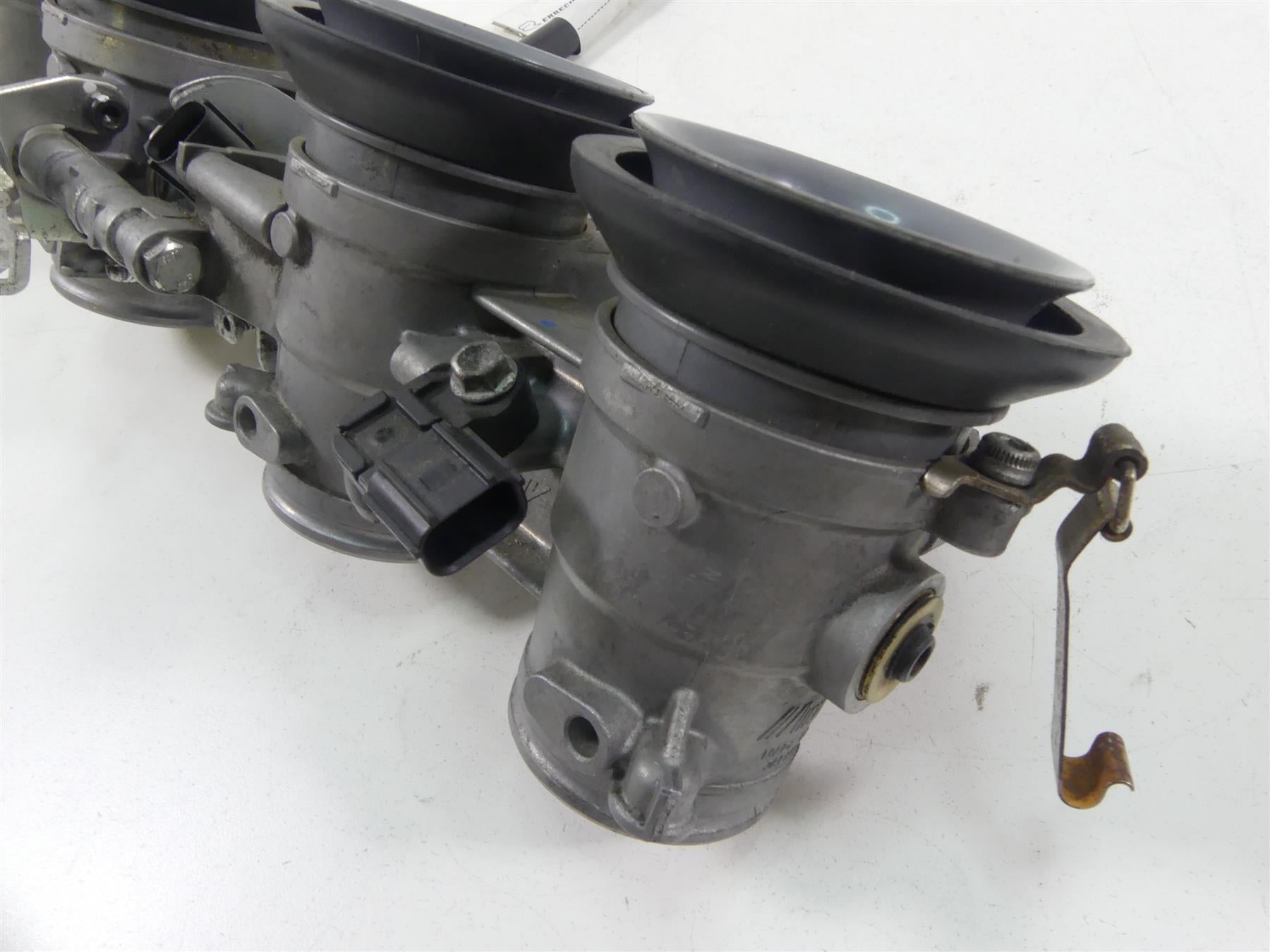 2012 Mv Agusta Brutale 1090 R Mikuni Throttle Body Bodies 8A00B3298 {{ shop.shopifyCountryName }} - Mototech271