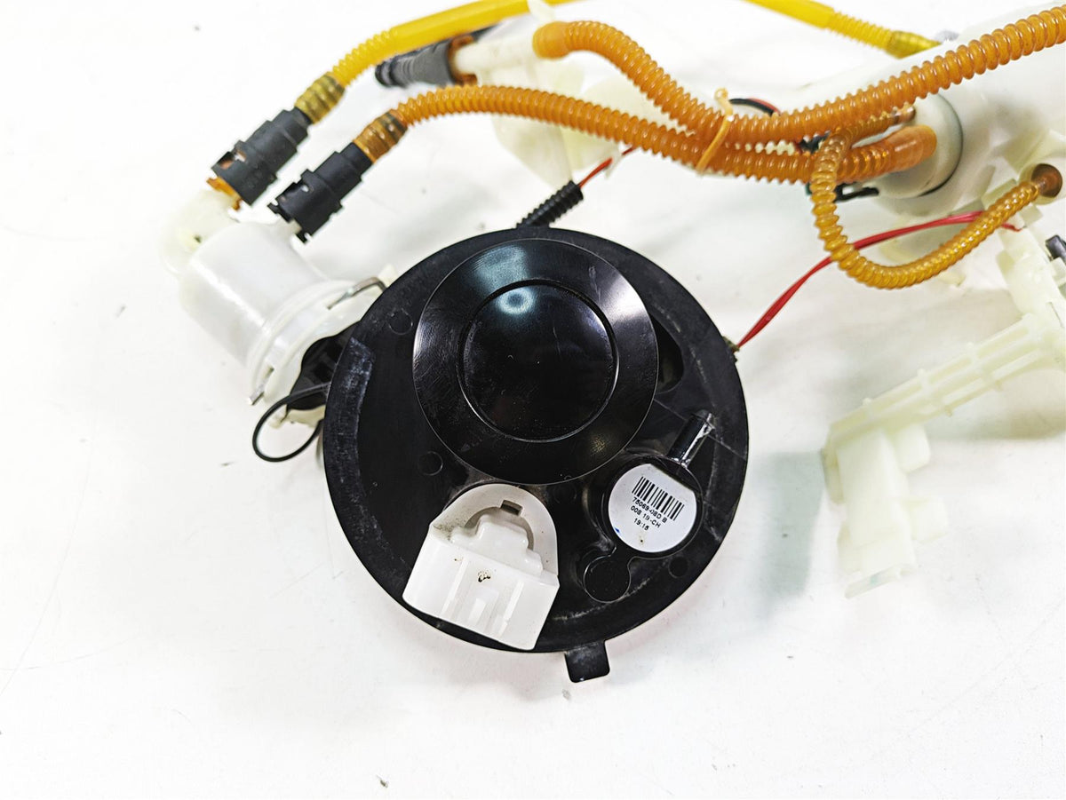 2019 Harley Touring FLHX Street Glide Fuel Gas Petrol Pump 62908-08 75069-08D {{ shop.shopifyCountryName }} - Mototech271