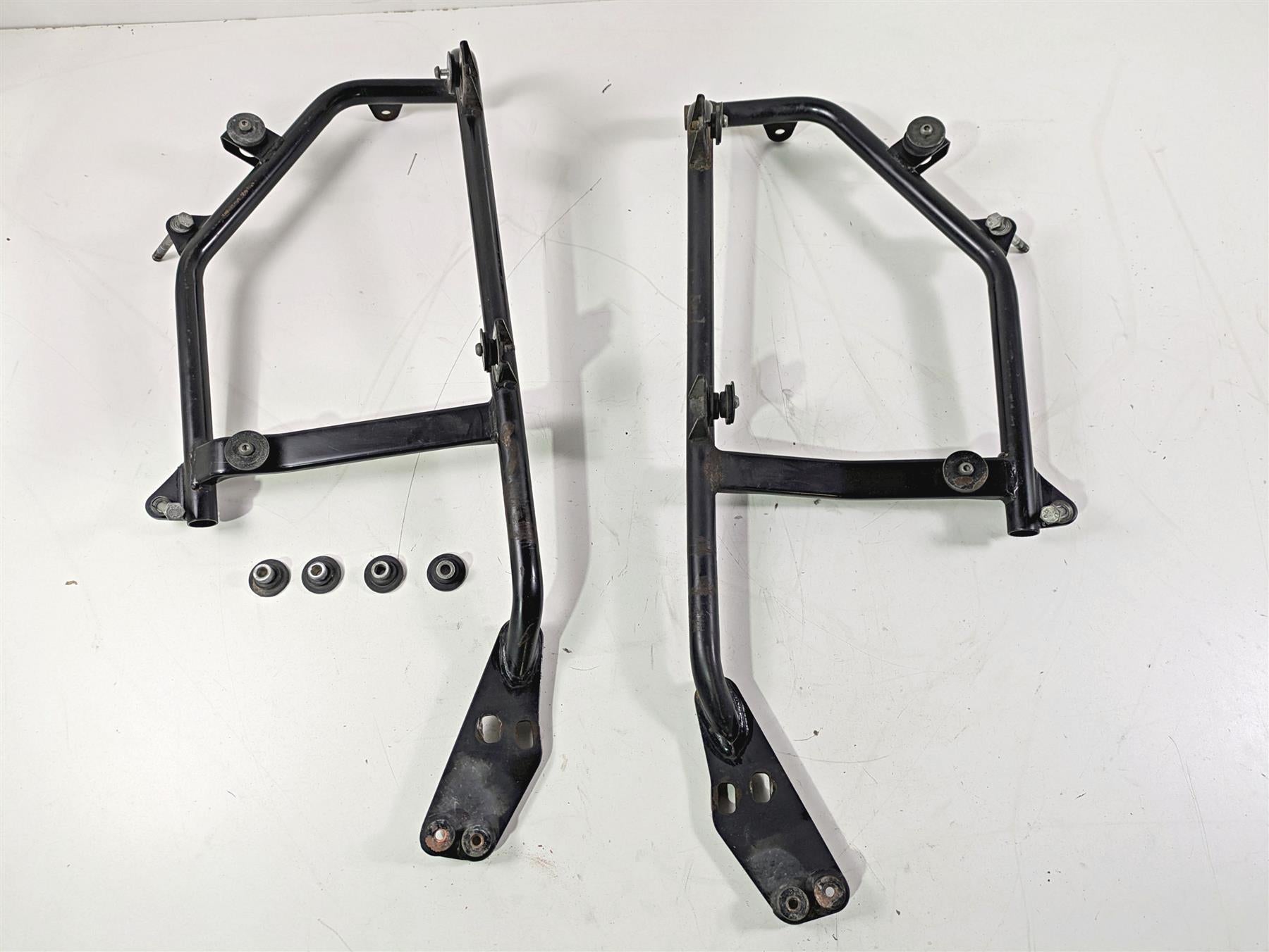 2008 Yamaha XVS1300 V-Star Tourer Saddlebag Mount Holder Set 5S6-28474-00-00 {{ shop.shopifyCountryName }} - Mototech271