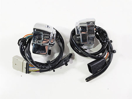 2011 Harley Touring FLHTCU CVO Electra Glide Left Right Control Switch 71682-06A-Mototech271