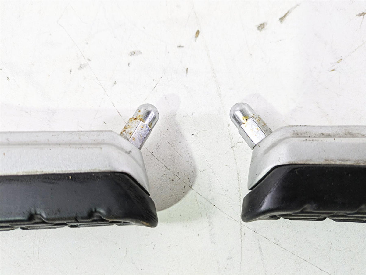 2023 BMW G310R K03 Front Rider Foot Peg Rest Set 46718553971 46718553972 {{ shop.shopifyCountryName }} - Mototech271