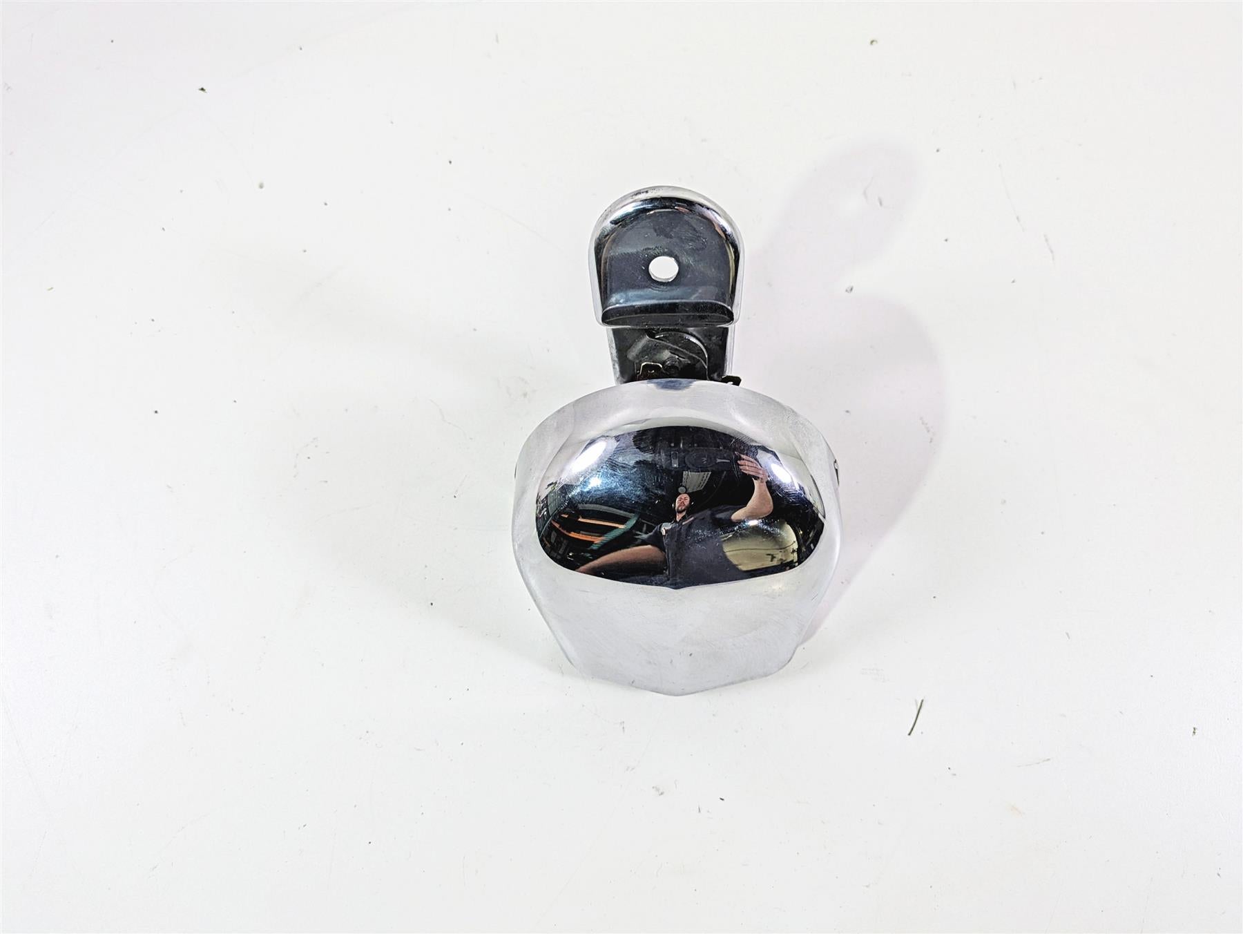 1999 Harley Dyna FXDL Low Rider Aftermarket Horn & Cover Set 61300478A 69060-90H