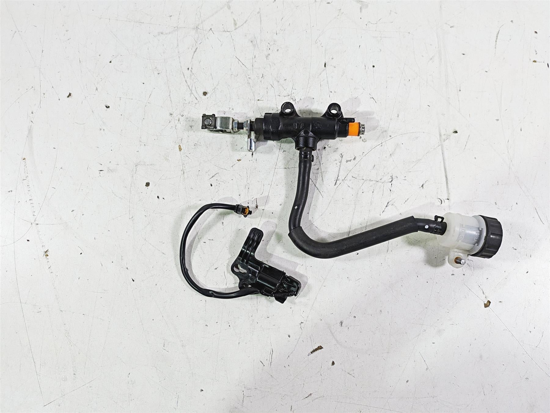 2020 Triumph Street Scrambler 900 Rear Brake Master Cylinder 14mm T2022560 {{ shop.shopifyCountryName }} - Mototech271