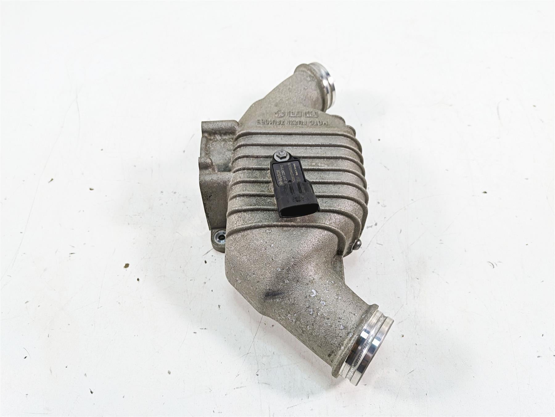 2014 Moto Guzzi California 1400 T Intake Compensator Volume 2A000030 886646 {{ shop.shopifyCountryName }} - Mototech271