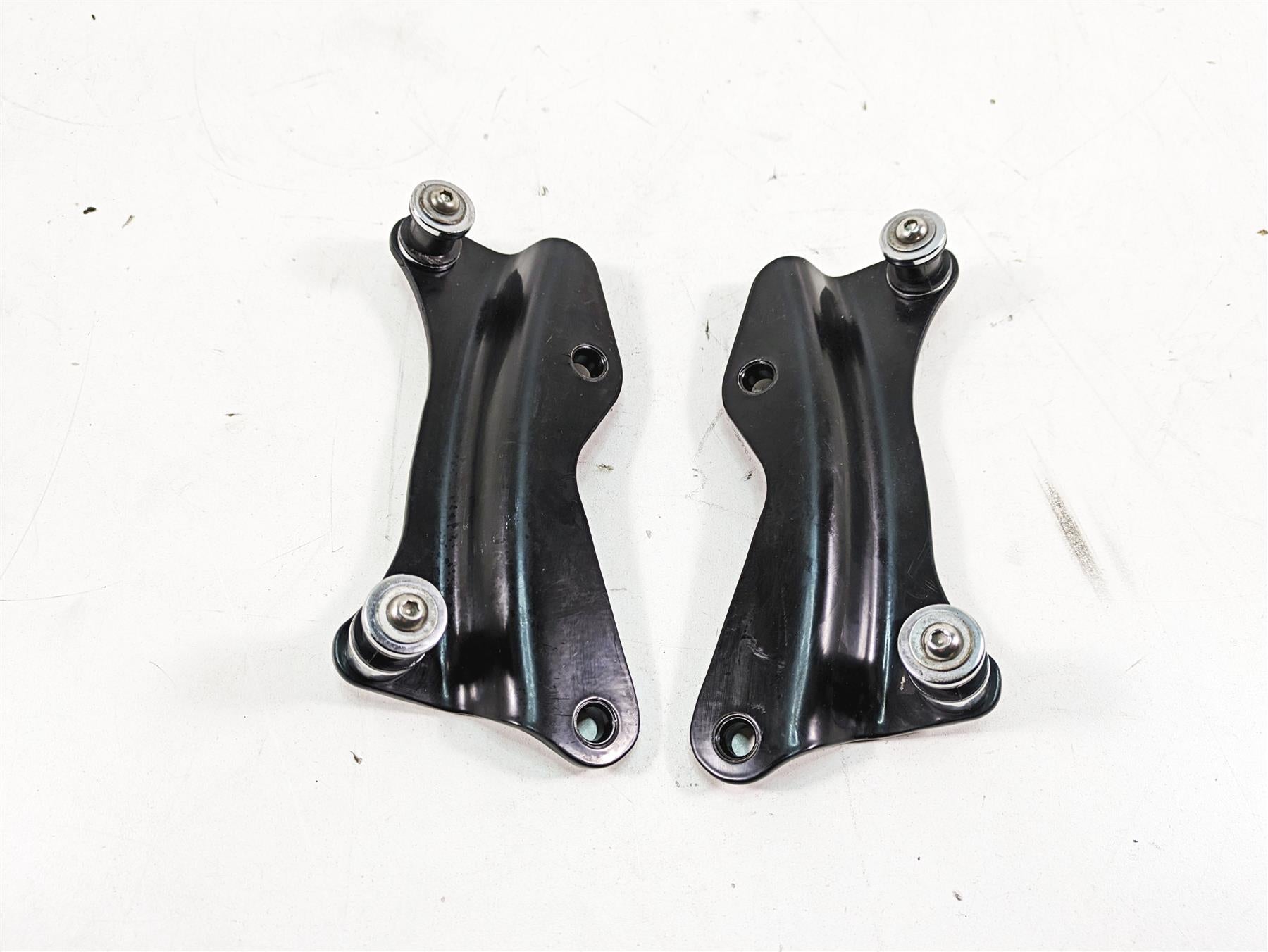 2019 Harley Touring FLHX Street Glide Quick Release Backrest Mount 52300353 {{ shop.shopifyCountryName }} - Mototech271