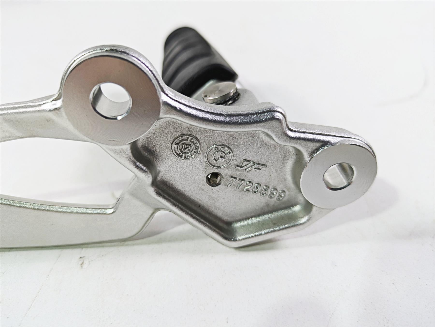 2014 BMW R nine T R9T K21 Left Front Rider Footpeg Foot Peg Rest 7728899 46717671077 {{ shop.shopifyCountryName }} - Mototech271