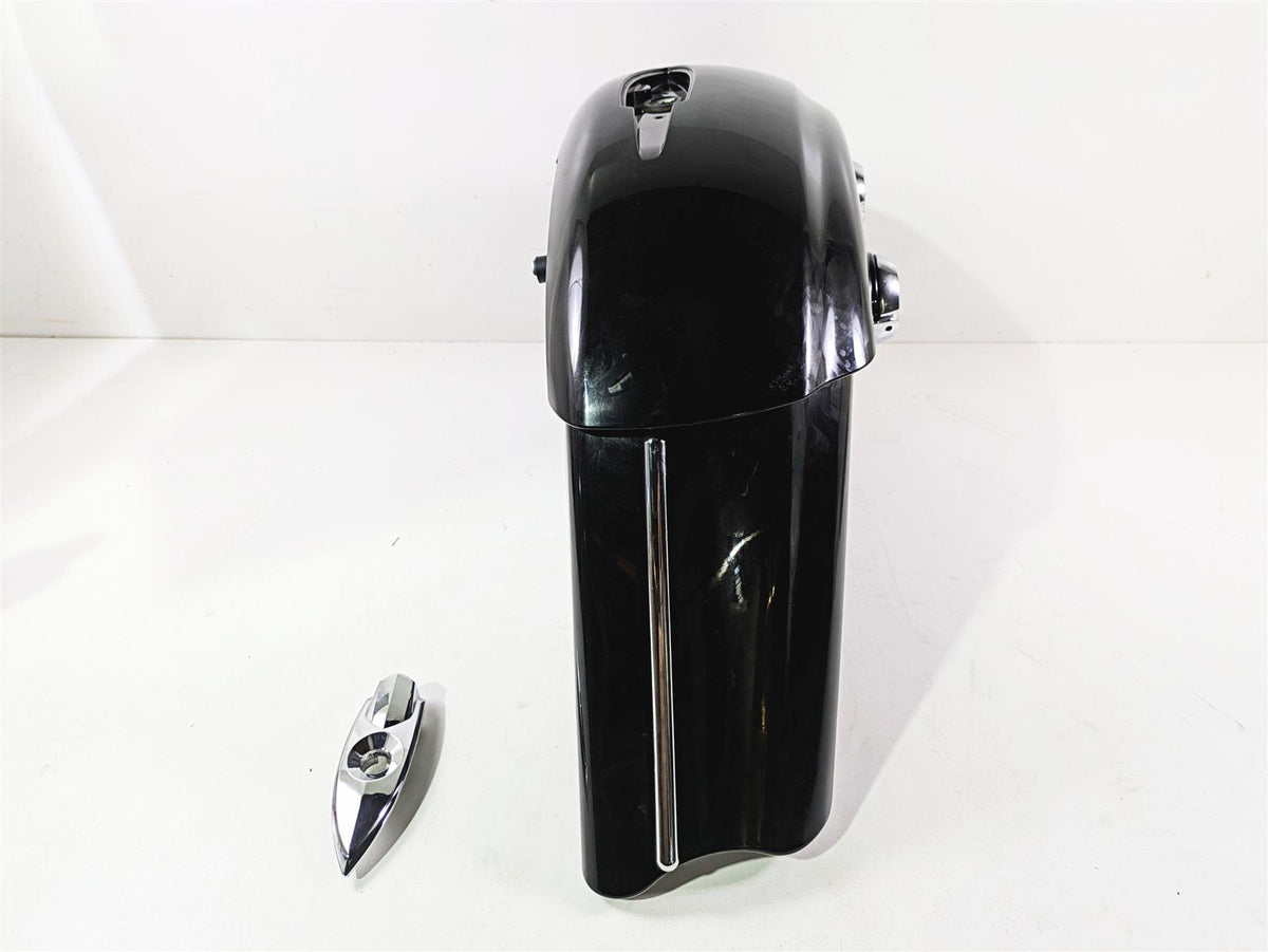 2017 Indian Chieftain Limited Right Black Gloss Saddlebag Saddle Bag 5451494 {{ shop.shopifyCountryName }} - Mototech271