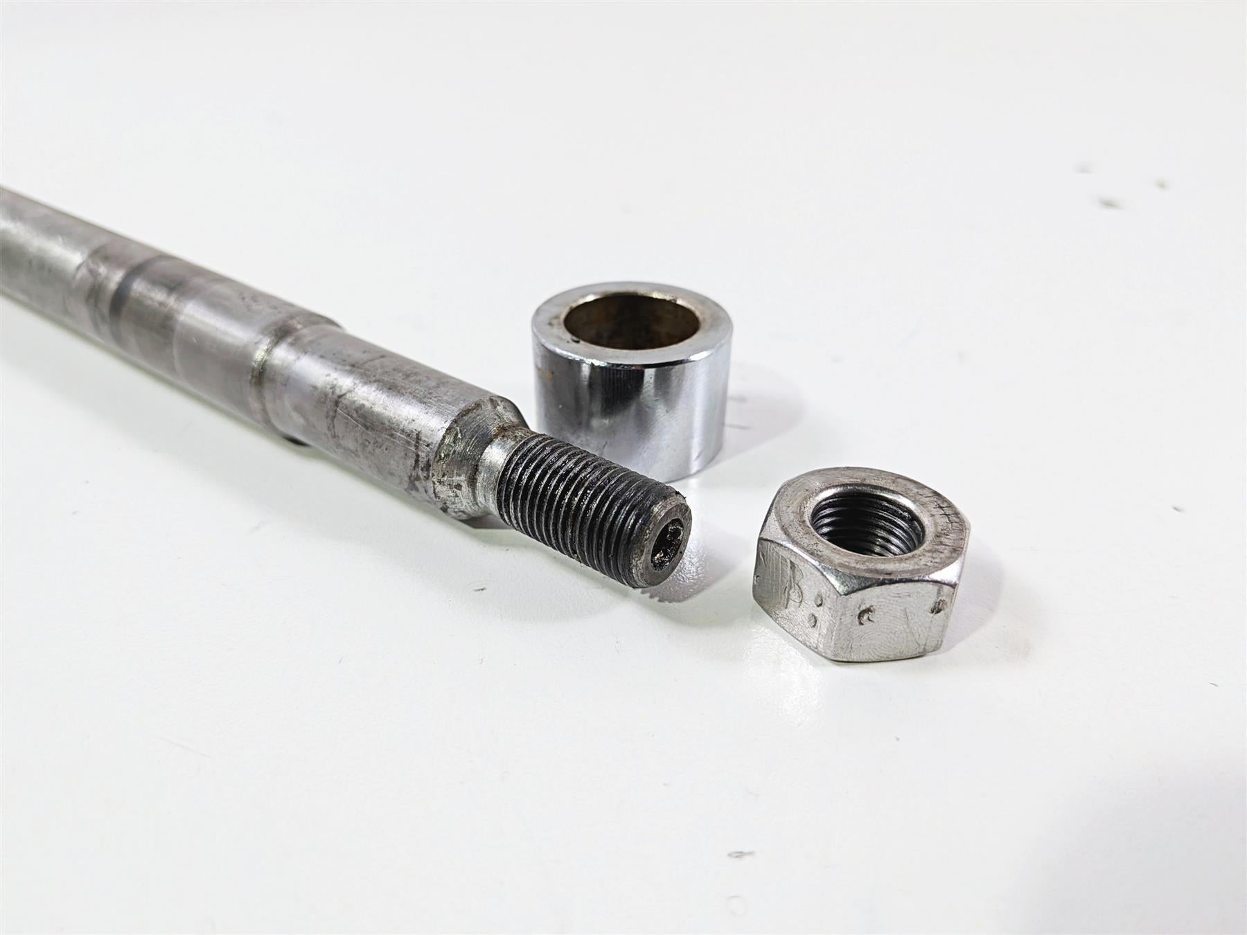 1993 Harley Touring FLHTCU Electra Glide Front Wheel Spindle Axle 3/4" 43346-83B {{ shop.shopifyCountryName }} - Mototech271