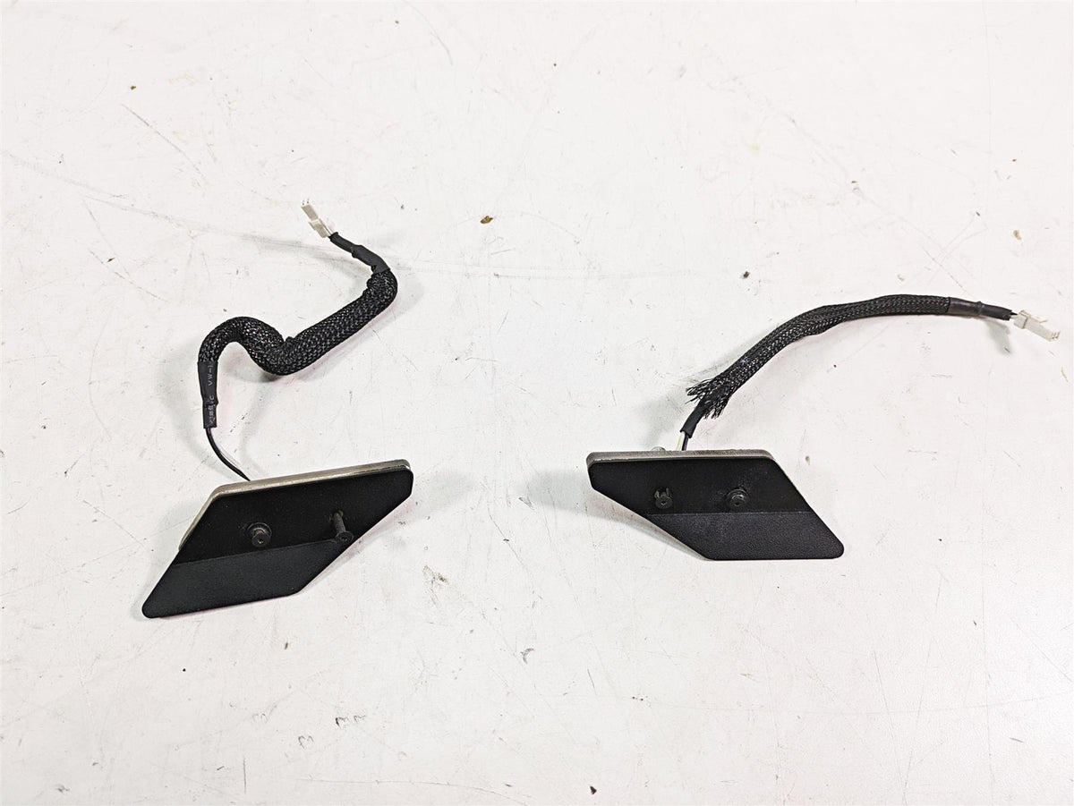 2016 Ducati Panigale 1299 S Nrc Mirror Block Off Turn Signals - Read 1299-MBO-B {{ shop.shopifyCountryName }} - Mototech271