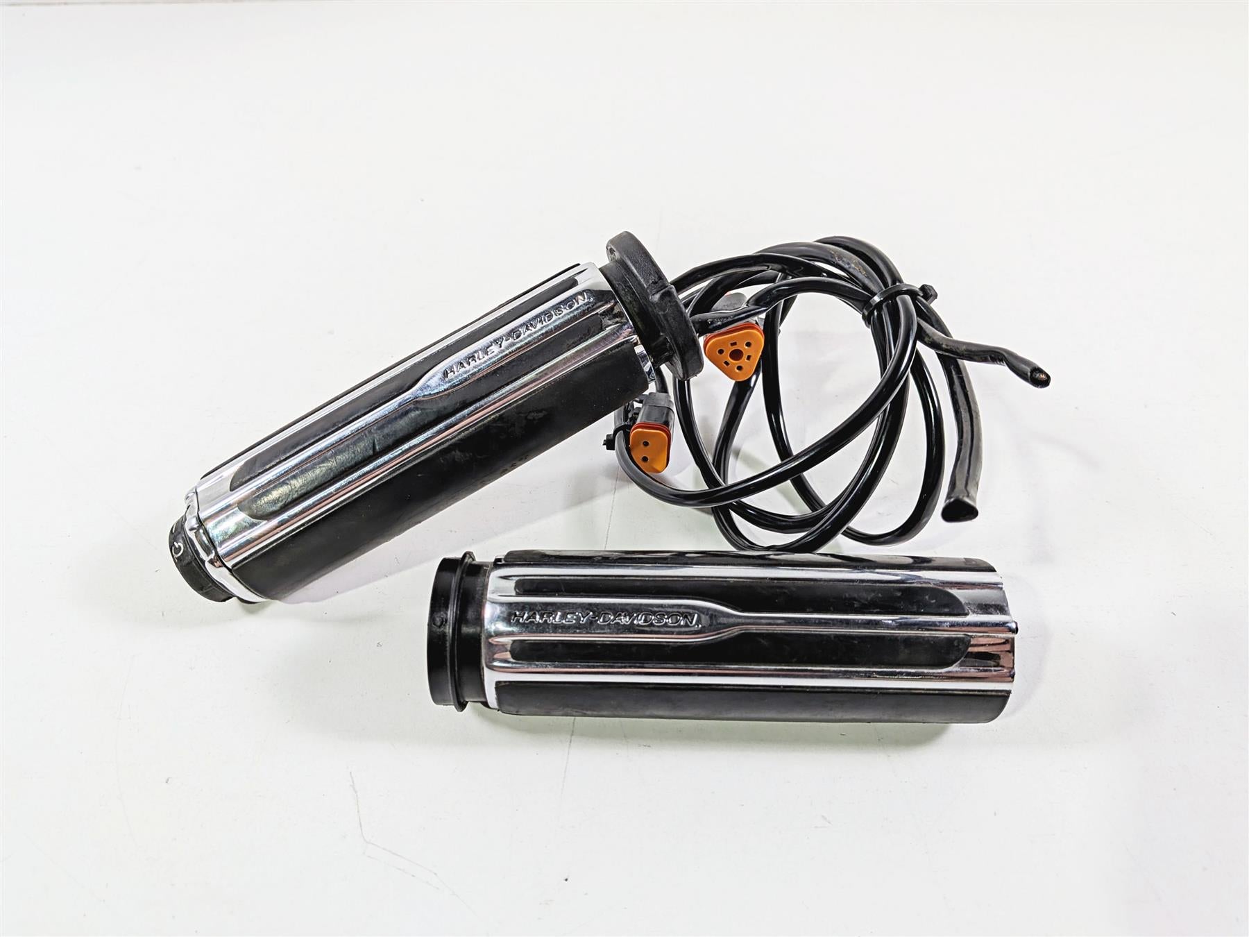 2011 Harley Touring FLHTCU CVO Electra Glide Heated Hand Grip Set -Read 55911-09-Mototech271