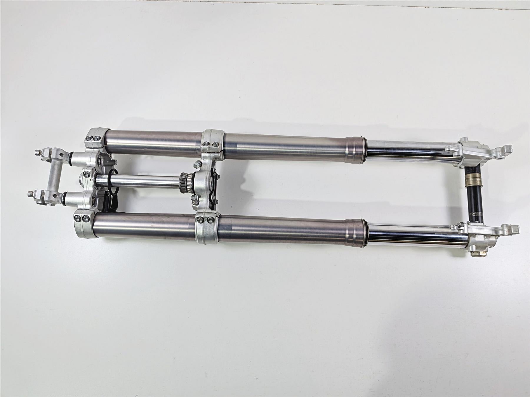 2005 KTM 950 LC8 Adventure Forks Triple Tree Riser Axle 1418Y756LS 1418Y756RS {{ shop.shopifyCountryName }} - Mototech271