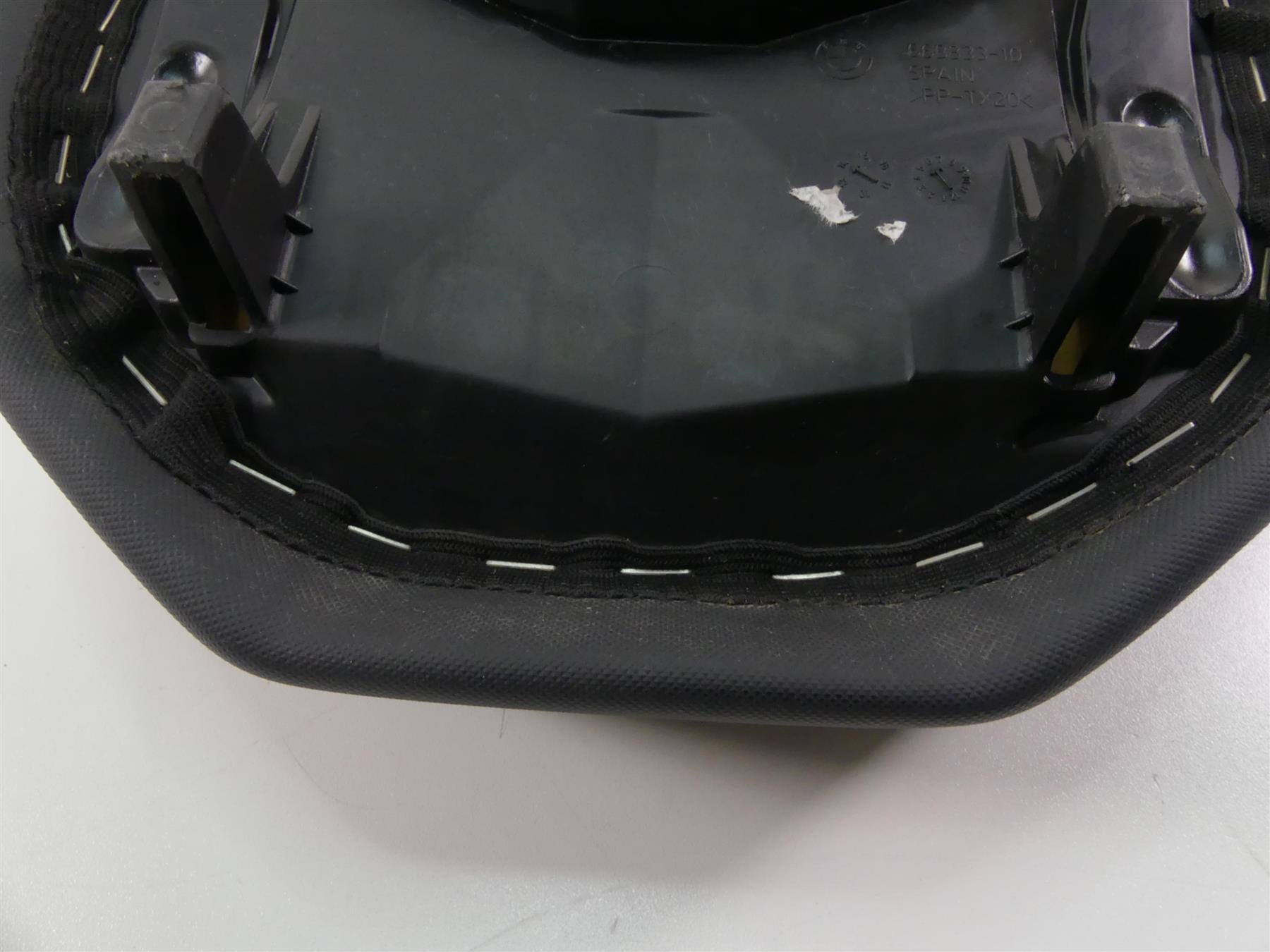 2013 BMW R1200GS GSW K50 Rear Passenger Pillion Seat Saddle - Read 52538536863 {{ shop.shopifyCountryName }} - Mototech271