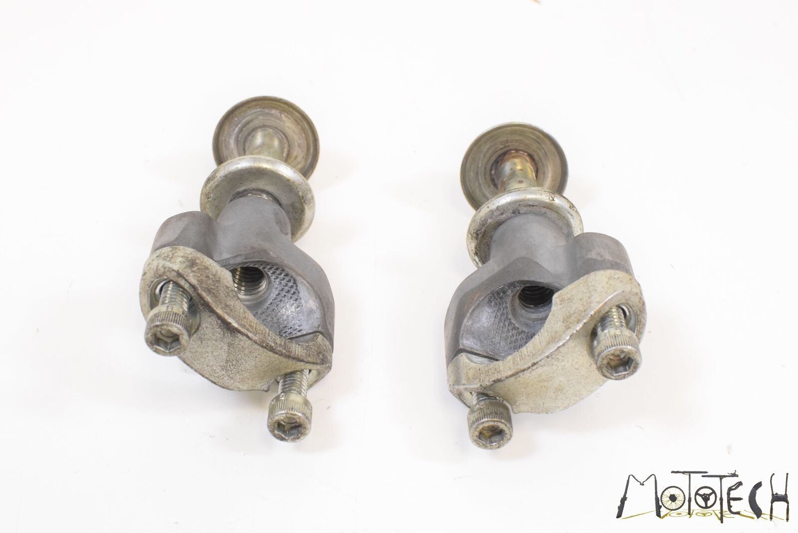 1997 Harley Touring FLHRI Road King Handlebar Riser Holder Mount SET 56149-88B {{ shop.shopifyCountryName }} - Mototech271