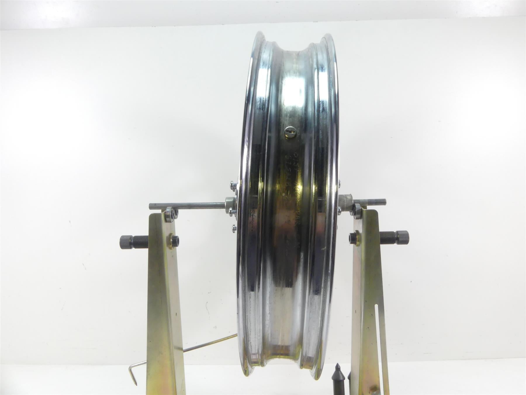 2013 Harley Touring FLHX Street Glide Bent Front Wheel Rim 21x3.5 9204-7106P {{ shop.shopifyCountryName }} - Mototech271