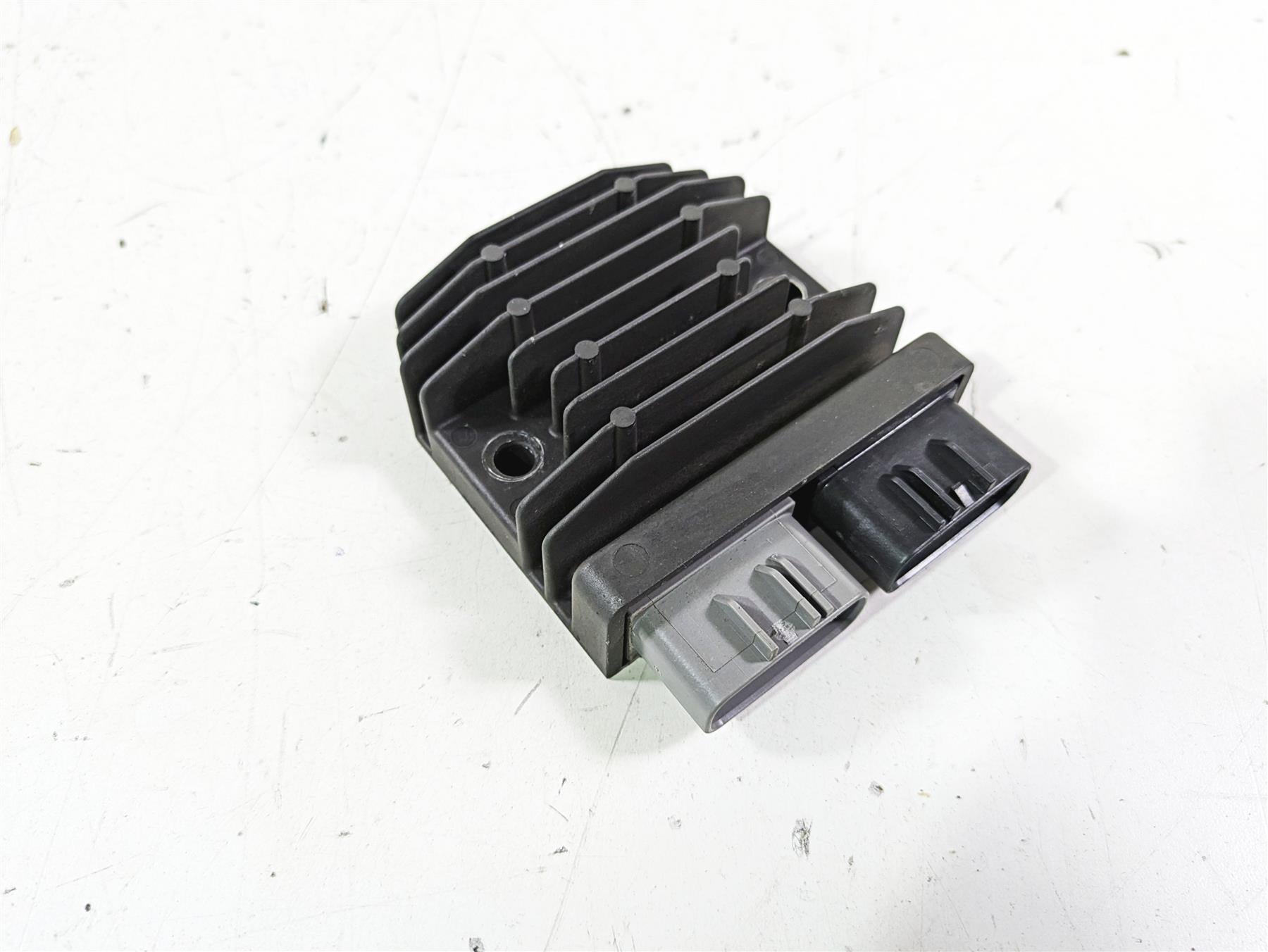 2014 BMW R1200 RT RTW K52 Rectifier Voltage Regulator -Read FH020AA 12318523367 {{ shop.shopifyCountryName }} - Mototech271