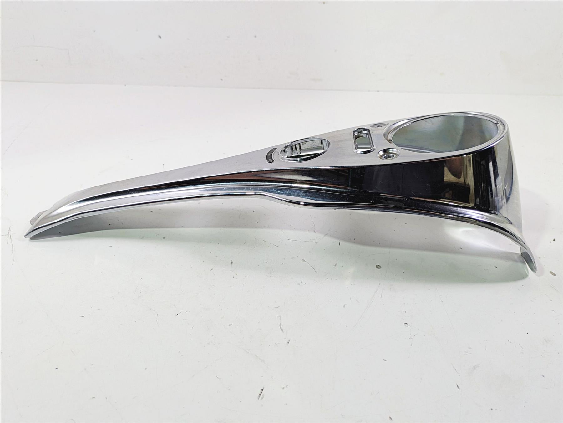 2016 Harley FXDWG Dyna Wide Glide Chrome Fuel Tank Dash Cover Console 70900048 {{ shop.shopifyCountryName }} - Mototech271