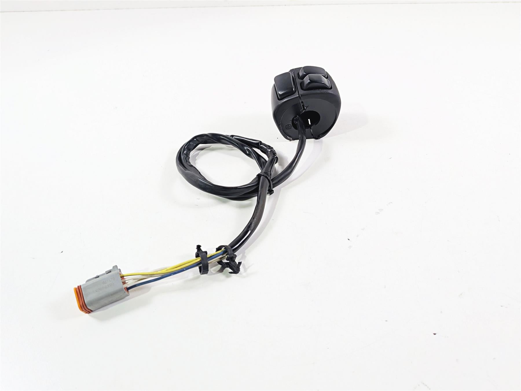 1998 Harley Dyna FXDL Low Rider Left Hand Control Switch 71682-06A {{ shop.shopifyCountryName }} - Mototech271