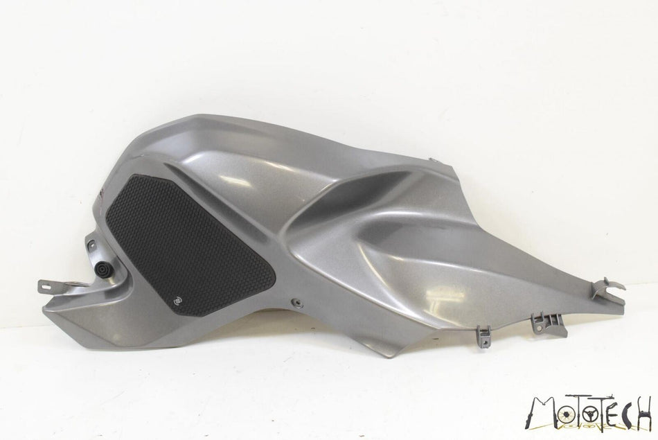 2011 BMW K1300S K1300 S K40 Right Tank Cover Fairing Cowl 46637691730 {{ shop.shopifyCountryName }} - Mototech271