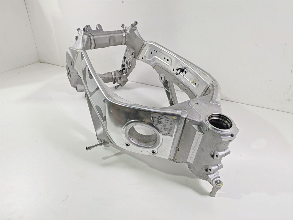 2017 Aprilia RSV 1100 Tuono V4 Factory Straight Main Frame Chassis With Salvage Tennessee Title 896962 {{ shop.shopifyCountryName }} - Mototech271