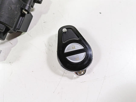 2017 Harley Touring FLHTKSE CVO E-Glide Bcm Ignition Switch Key Set 71400090B {{ shop.shopifyCountryName }} - Mototech271