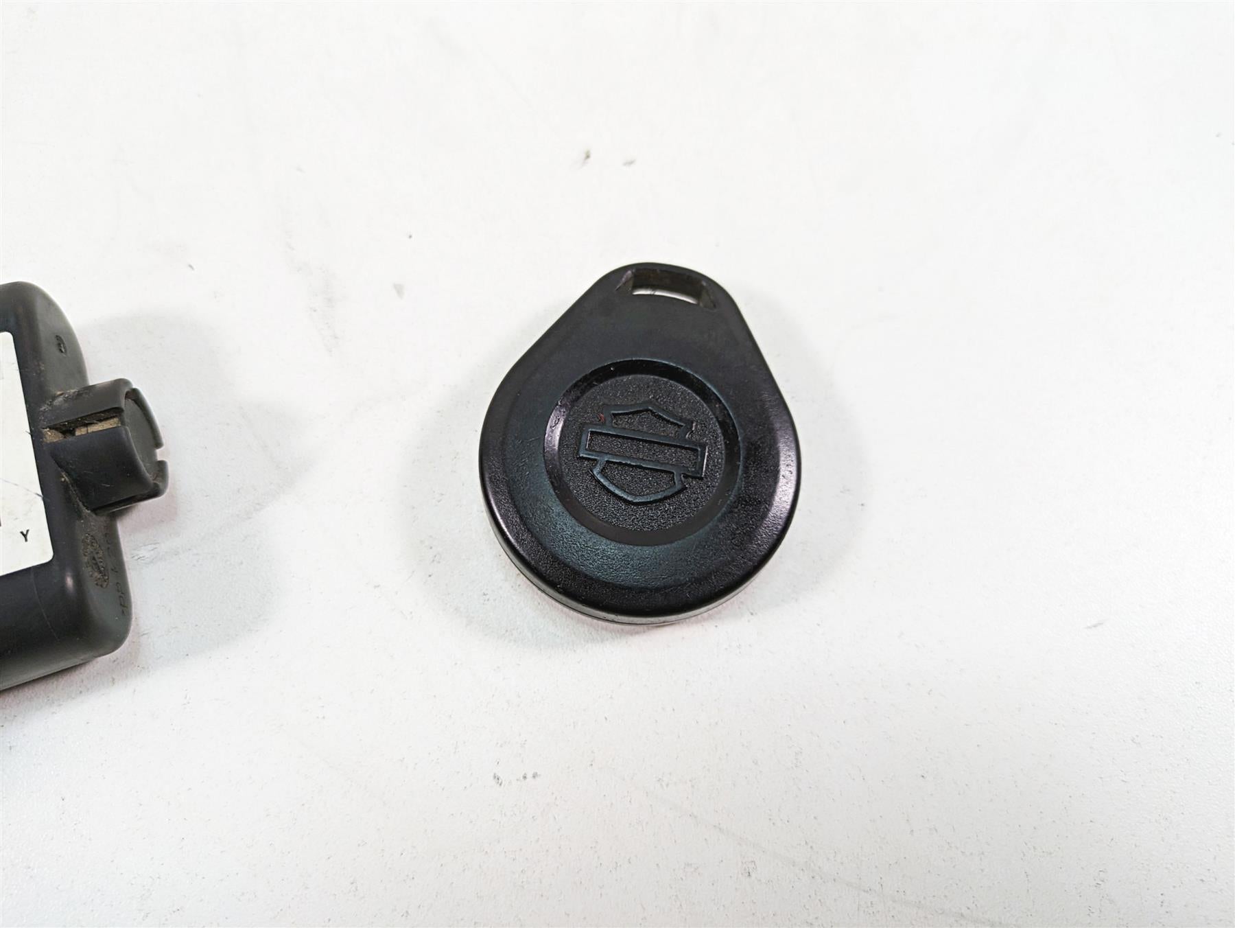 2009 Harley FXDF Dyna Fat Bob Tssm Turn Signal Security Module + Fob 68925-07 {{ shop.shopifyCountryName }} - Mototech271