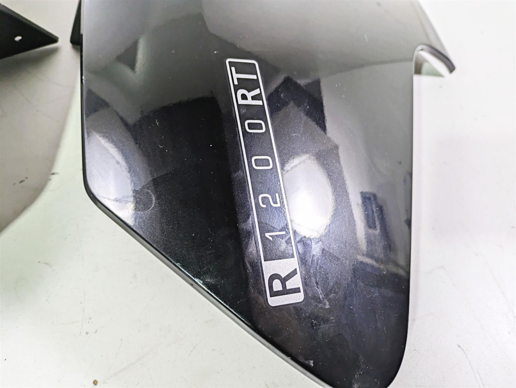 2009 BMW R1200RT K26 Upper Side Panel Cover Fairing Set 46637682943 46637682944 {{ shop.shopifyCountryName }} - Mototech271
