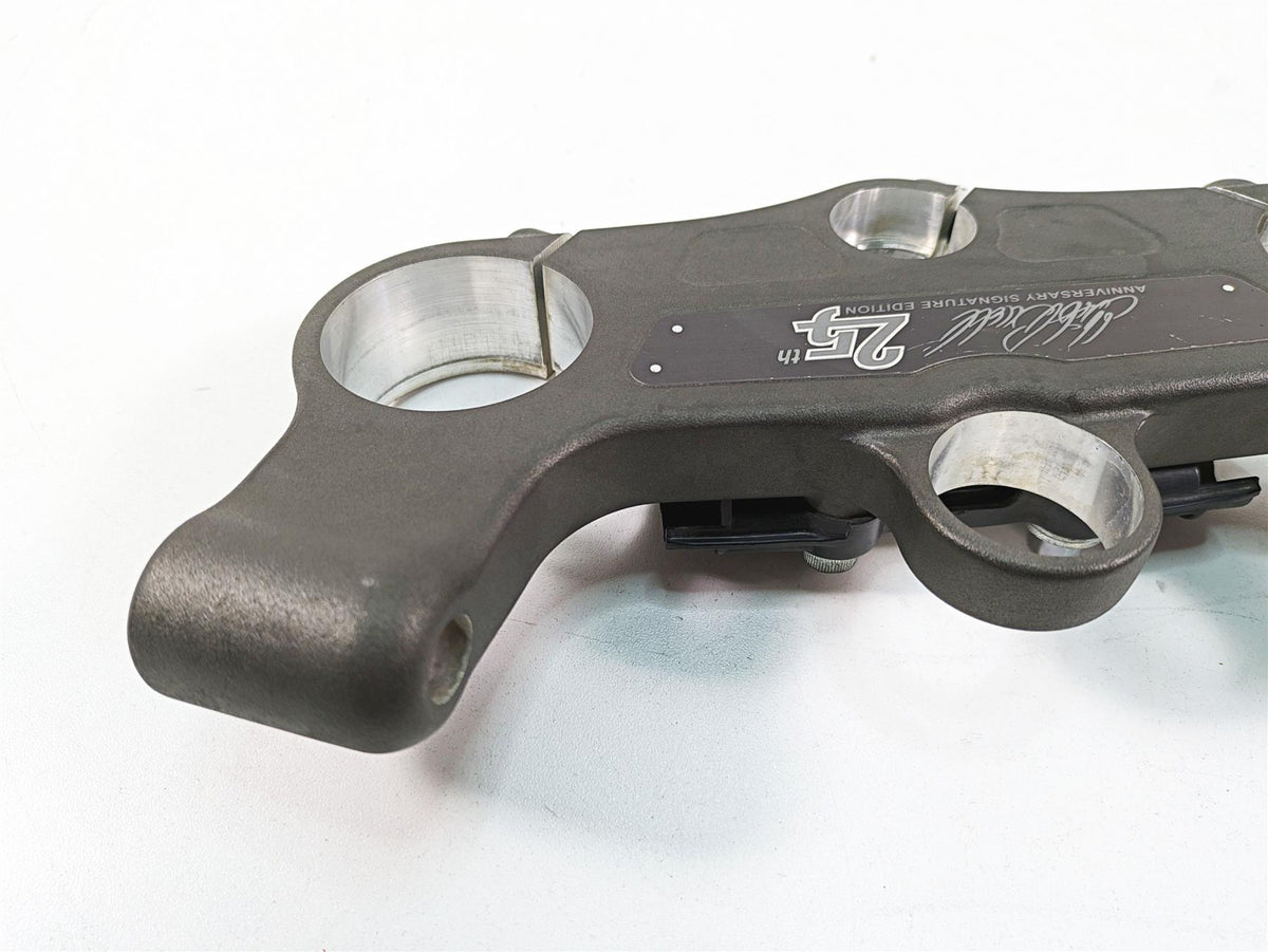 2008 Buell 1125 R Upper Triple Tree Signature Steering Clamp 54mm J0105.1AMYCP {{ shop.shopifyCountryName }} - Mototech271