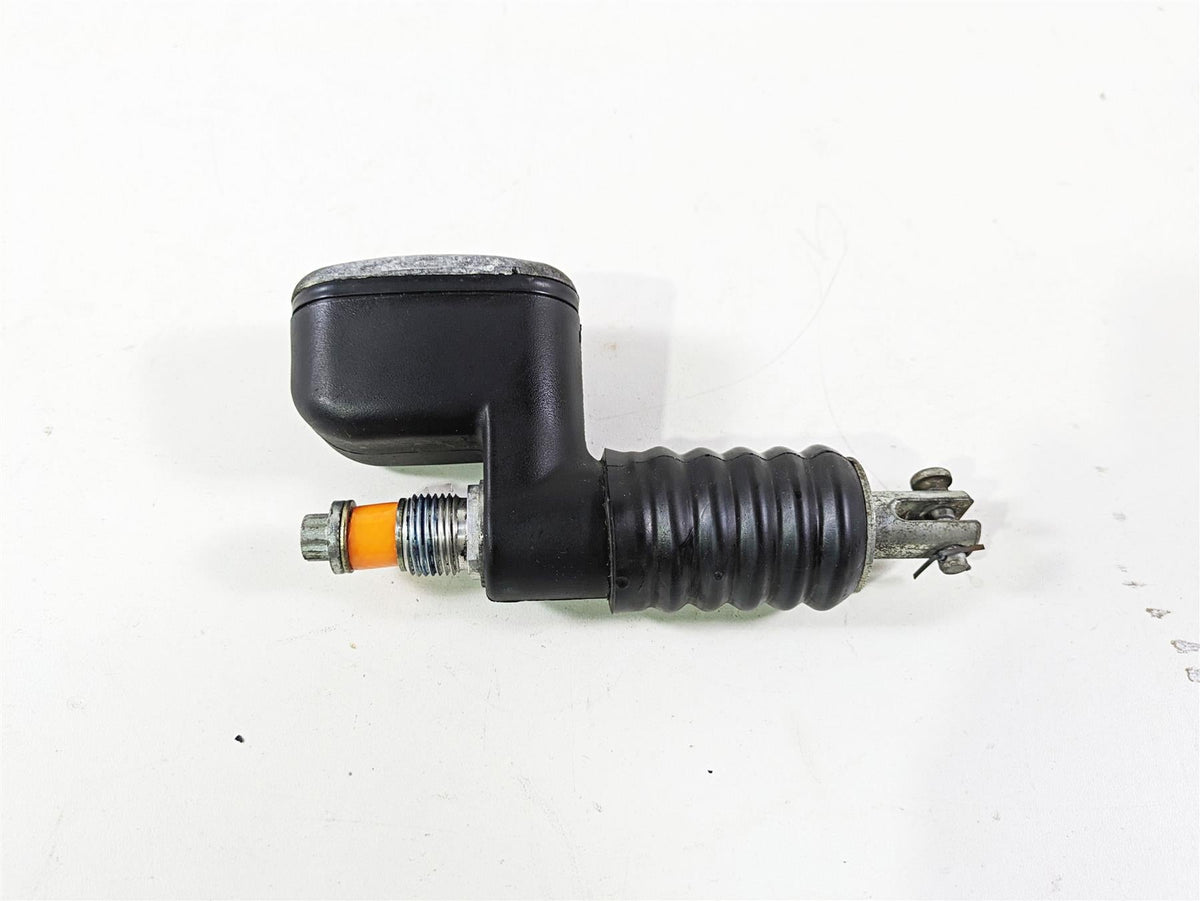 2008 Harley FLSTC Softail Heritage Rear Brake Master Cylinder 41767-05E {{ shop.shopifyCountryName }} - Mototech271
