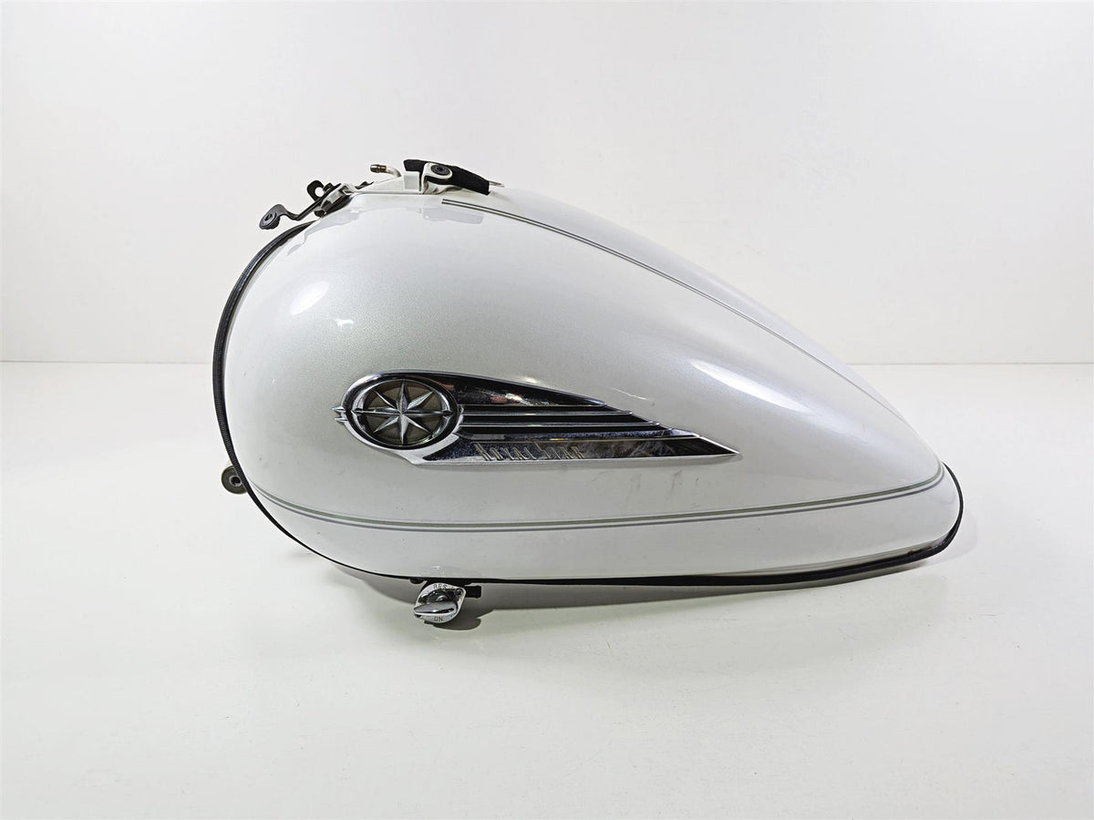 2006 Yamaha XVZ1300 Royal Star Fuel Gas Petrol Tank White 1D6-Y2410-10-05 {{ shop.shopifyCountryName }} - Mototech271
