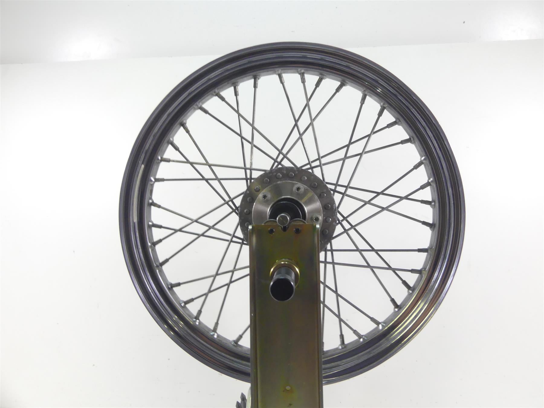 2000 Harley Dyna FXR4 CVO Super Glide Front Chrome Wheel Rim 19x2.5 43547-05 {{ shop.shopifyCountryName }} - Mototech271