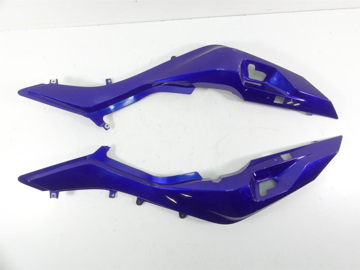 2015 BMW R1200RT K52 Rear Tail Side Fairing Cover Cowl Set - Read 46638533567 {{ shop.shopifyCountryName }} - Mototech271