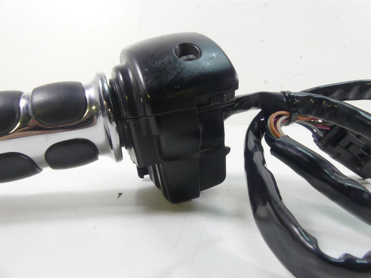 2013 Harley Touring FLHTP Electra Glide Right Cruise Control Switch 71684-06A {{ shop.shopifyCountryName }} - Mototech271