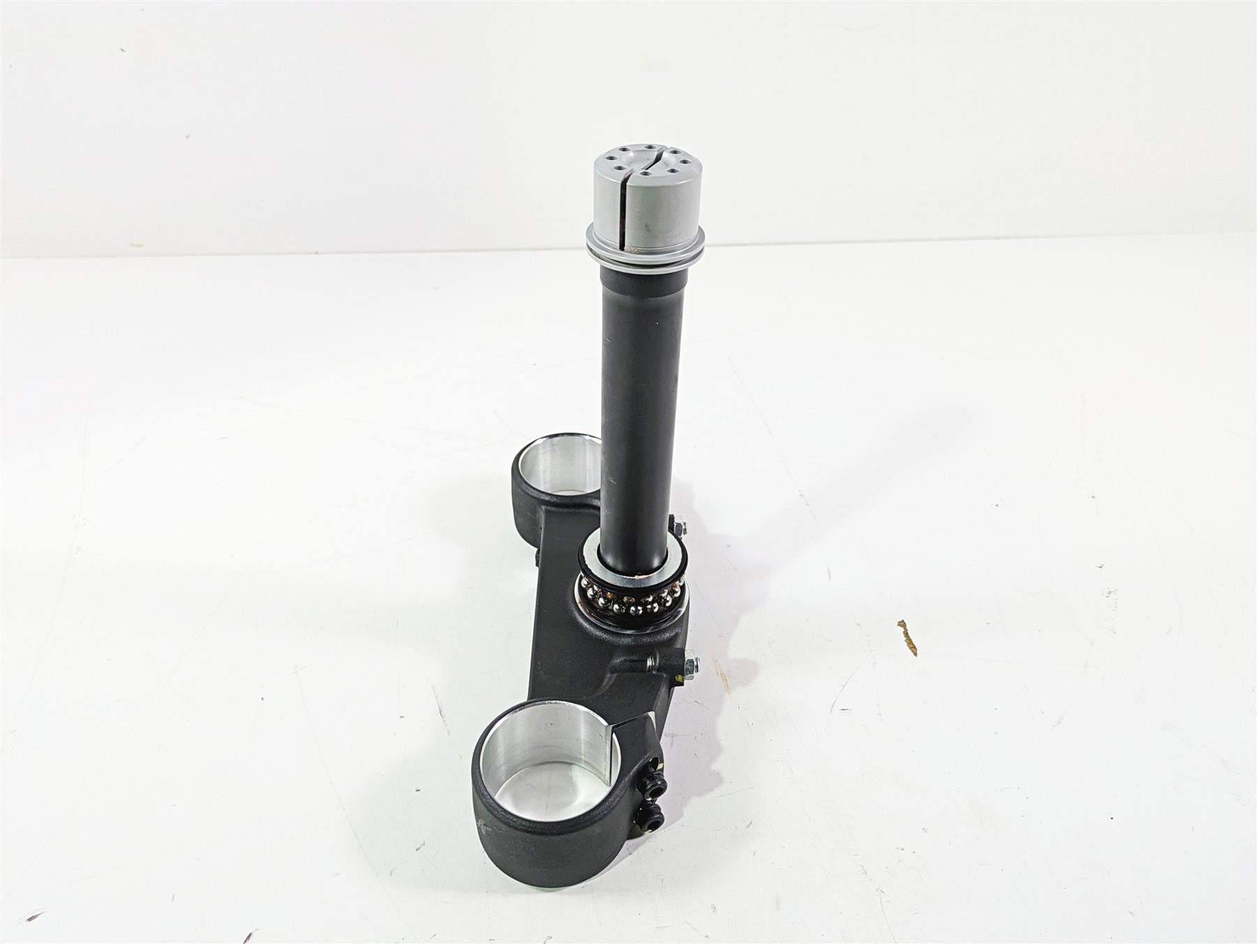 2023 Ducati Monster 937 SP Lower Triple Tree Steering Clamp 342P1241AA {{ shop.shopifyCountryName }} - Mototech271
