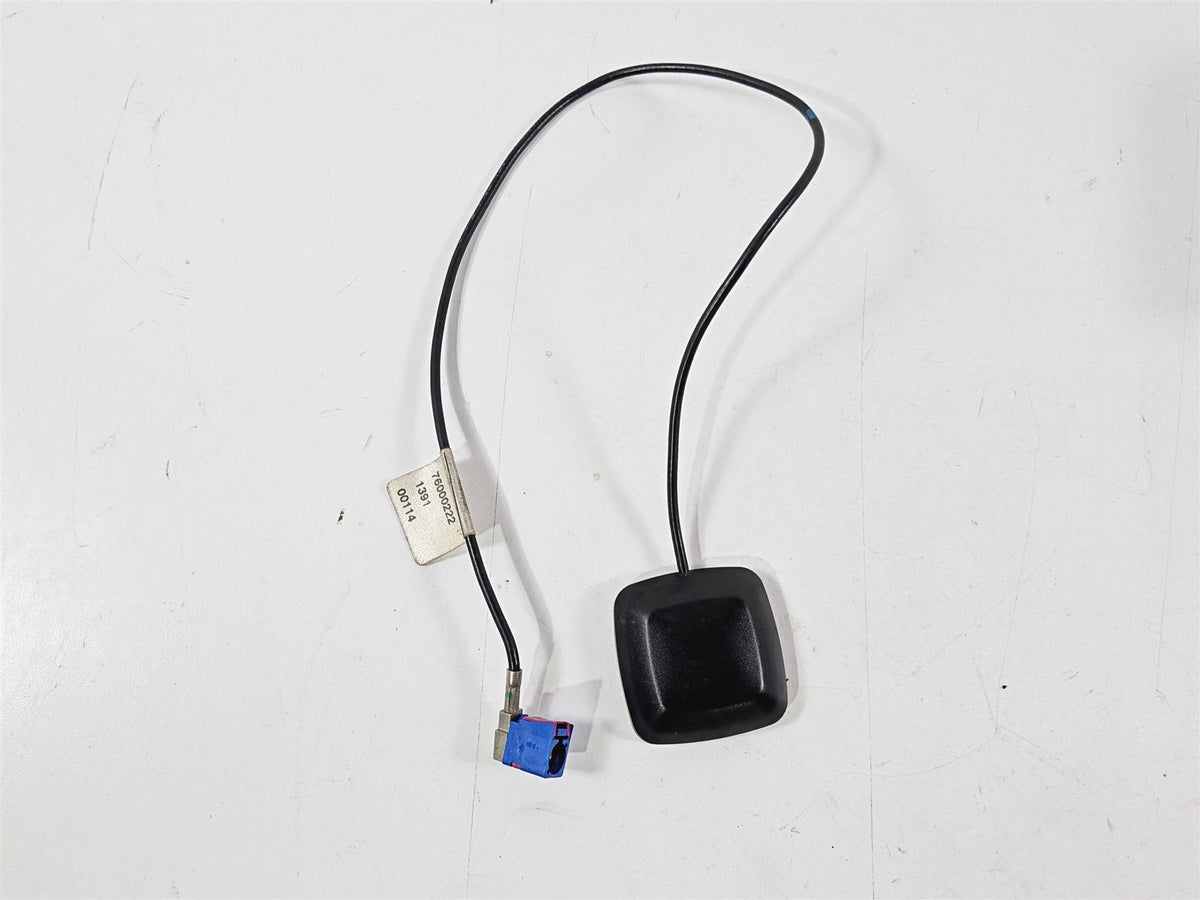 2015 Harley Touring FLTRUSE CVO Road Glide Gps Navigation Antenna 76000222-Mototech271