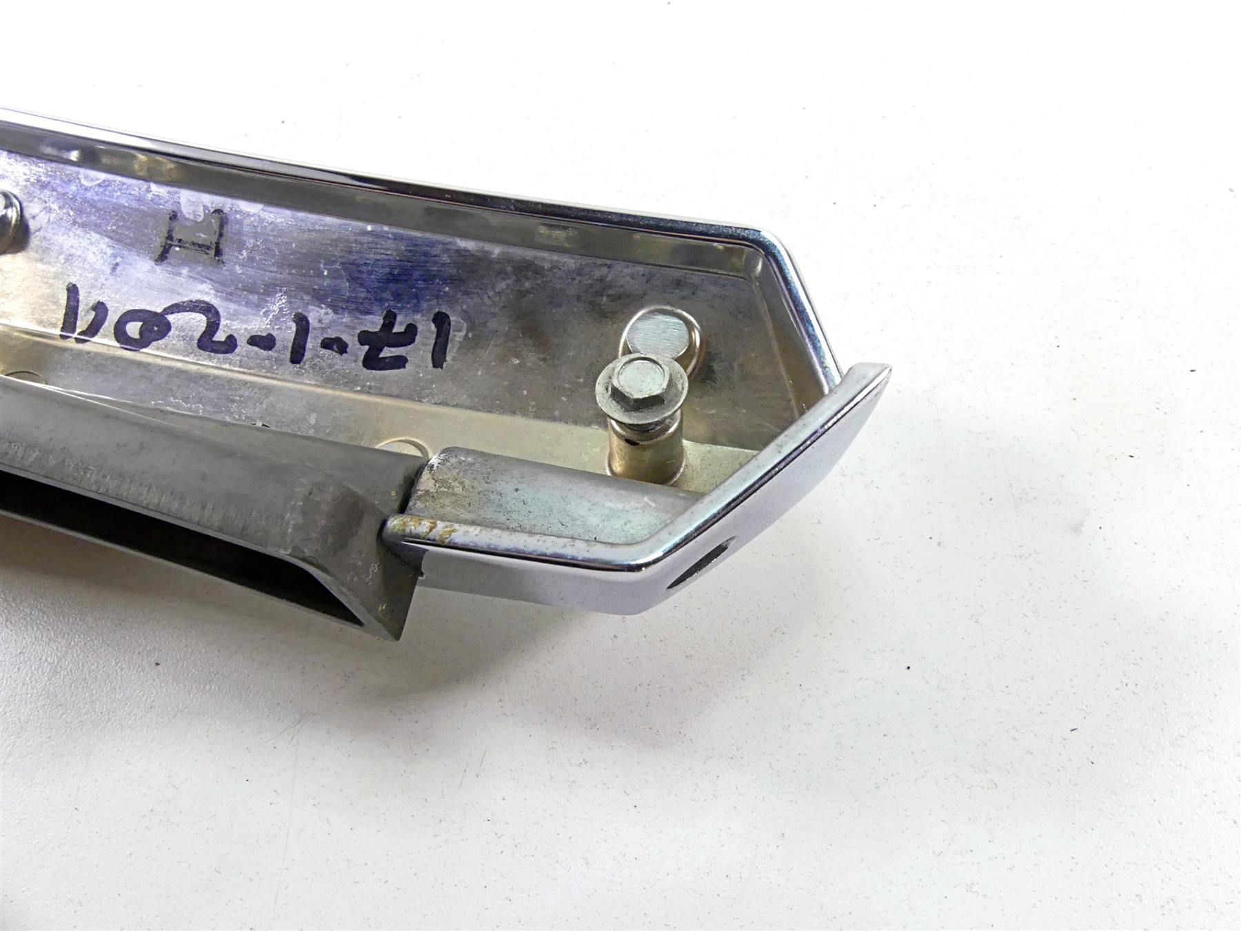 2011 Victory Cross Country Left Side Saddlebag Hinge 5136549 {{ shop.shopifyCountryName }} - Mototech271