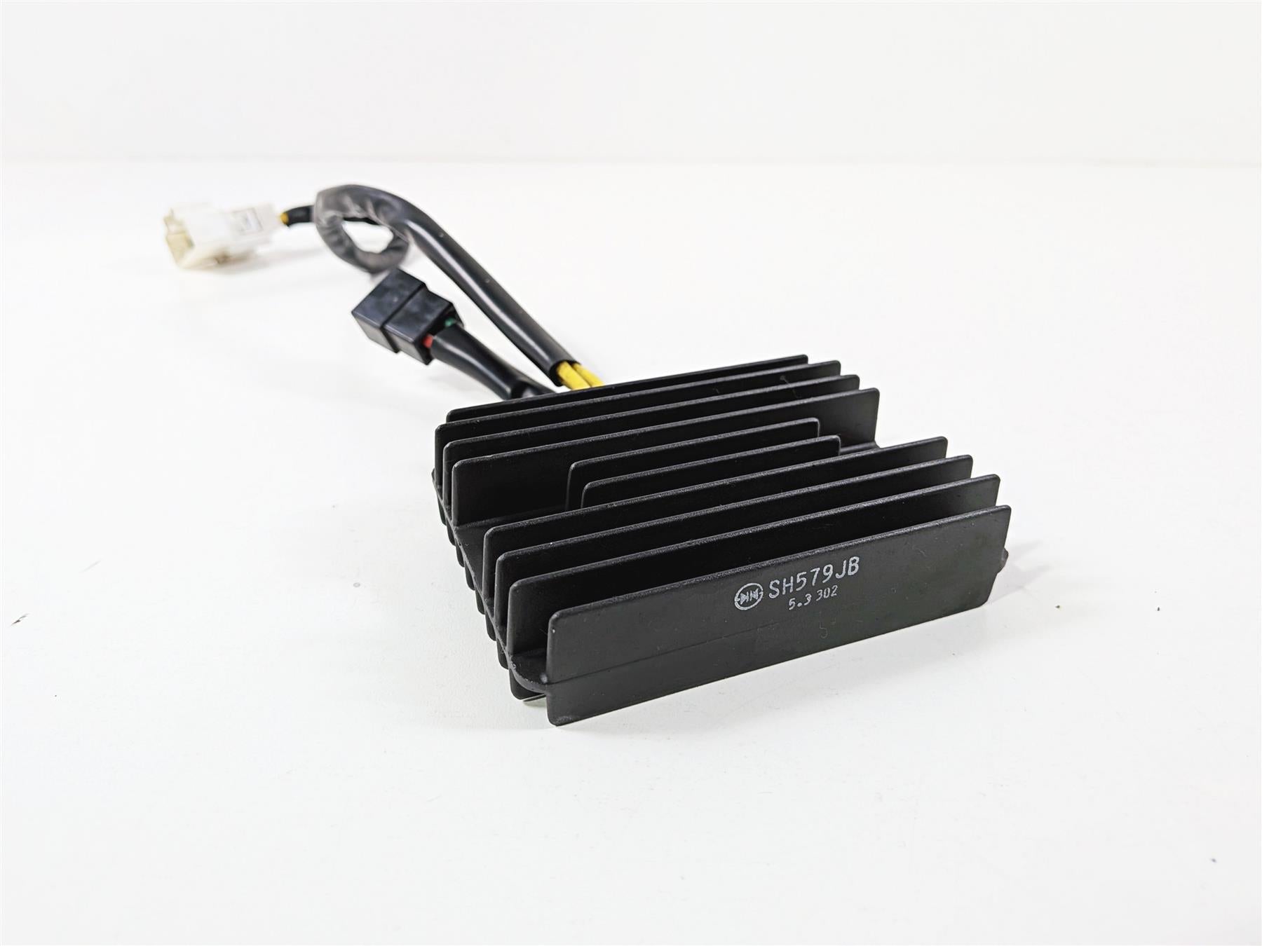 2016 Aprilia RSV 1100 Tuono V4 Factory Rectifier Voltage Regulator B043488 SH579JB {{ shop.shopifyCountryName }} - Mototech271
