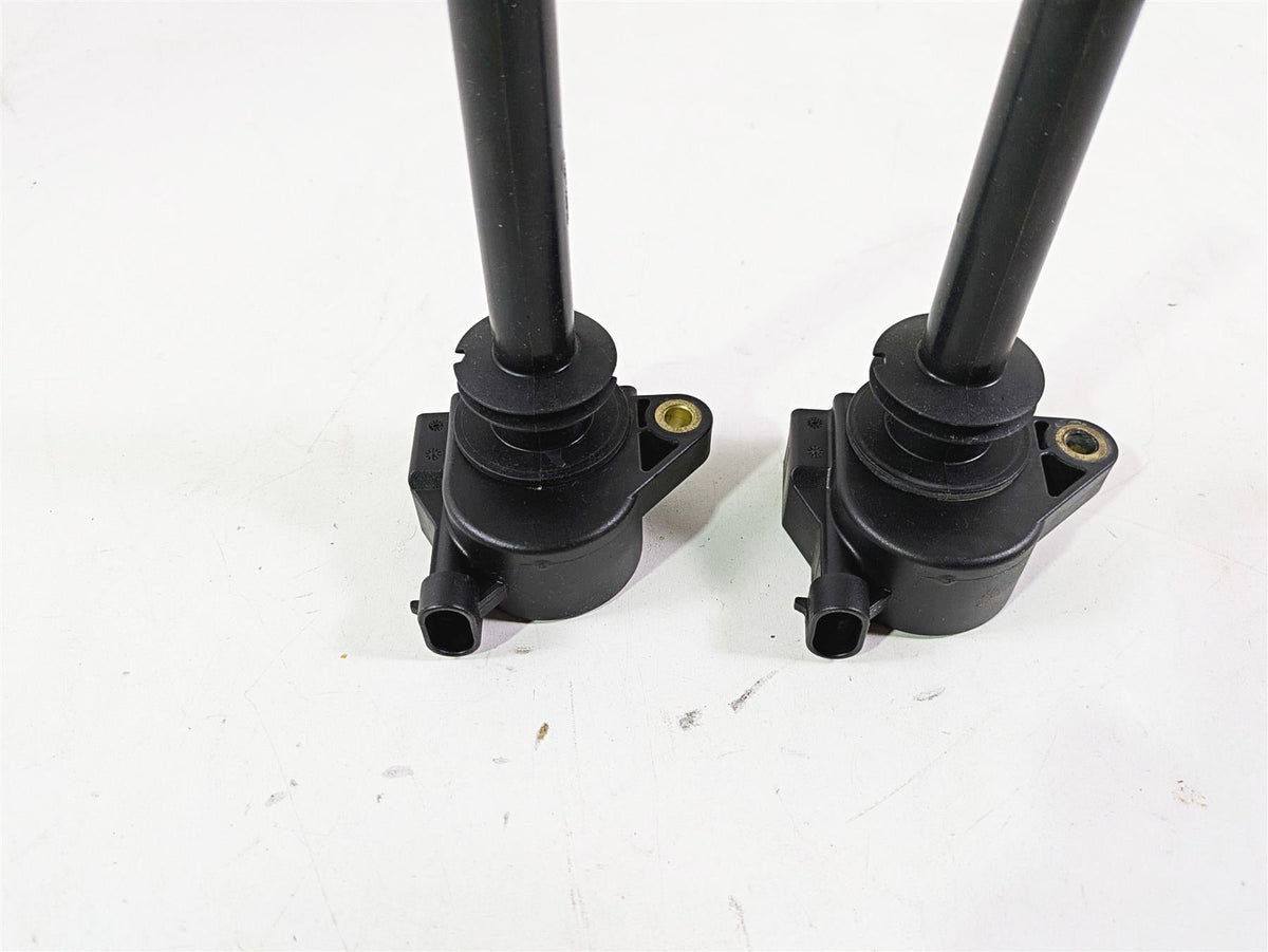 2013 Harley VRSCF Muscle Rod Ignition Coil Stick Coils Set 32477-01A {{ shop.shopifyCountryName }} - Mototech271