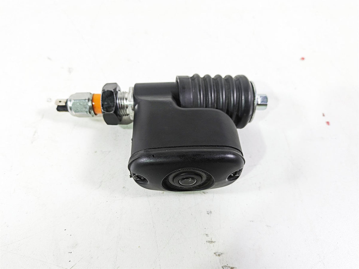2017 Harley Dyna FXDB Street Bob Rear Brake Master Cylinder 41700065A {{ shop.shopifyCountryName }} - Mototech271