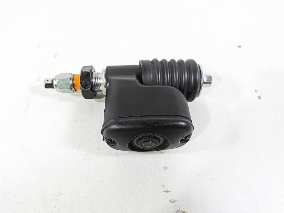 2017 Harley Dyna FXDB Street Bob Rear Brake Master Cylinder 41700065A {{ shop.shopifyCountryName }} - Mototech271