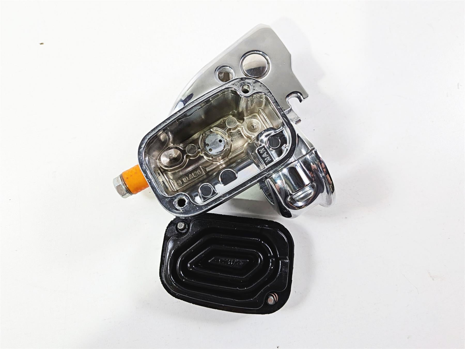 2011 Harley Touring FLHTCU CVO Electra Glide Brake Master Cylinder 42102-08D-Mototech271